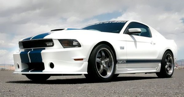 2011 Ford Shelby Mustang GT350 front three quarters