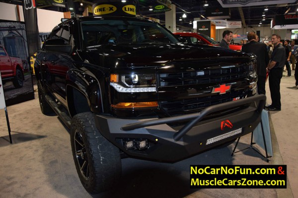 black-chevrolet-silverado-z71-at-sema-2016-front-three-quarters